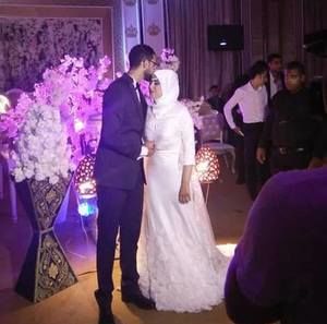 Meet your Posher, Hind